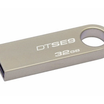KINGSTON DataTraveler SE9 USB 2.0 32 GB Flash Drive